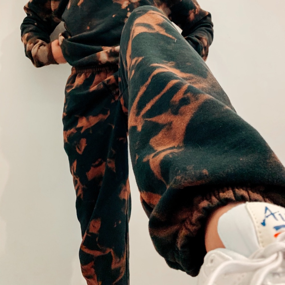 ☆basic acid washed sweatpants NWT🖤🥵